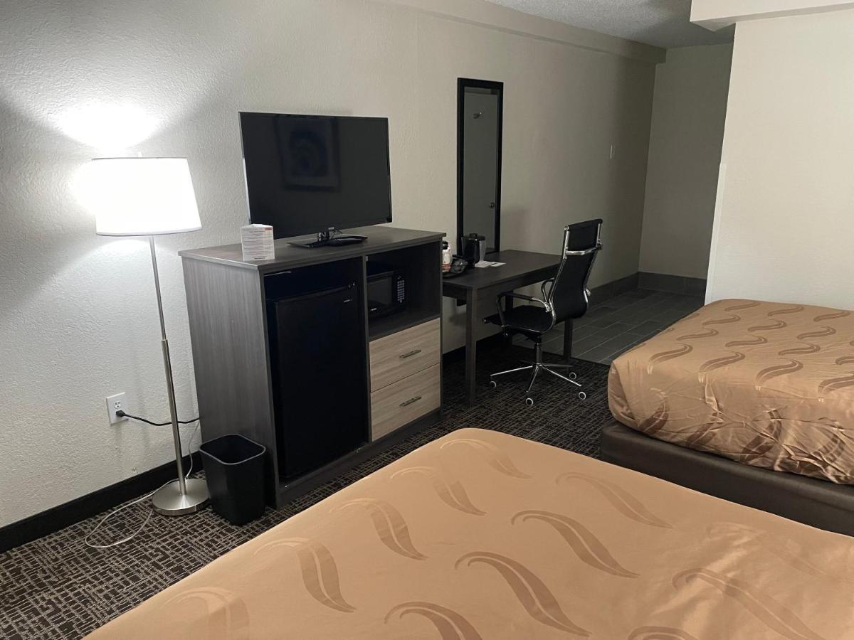 Quality Inn & Suites Spring Lake - Fayetteville Near Fort Bragg Luaran gambar