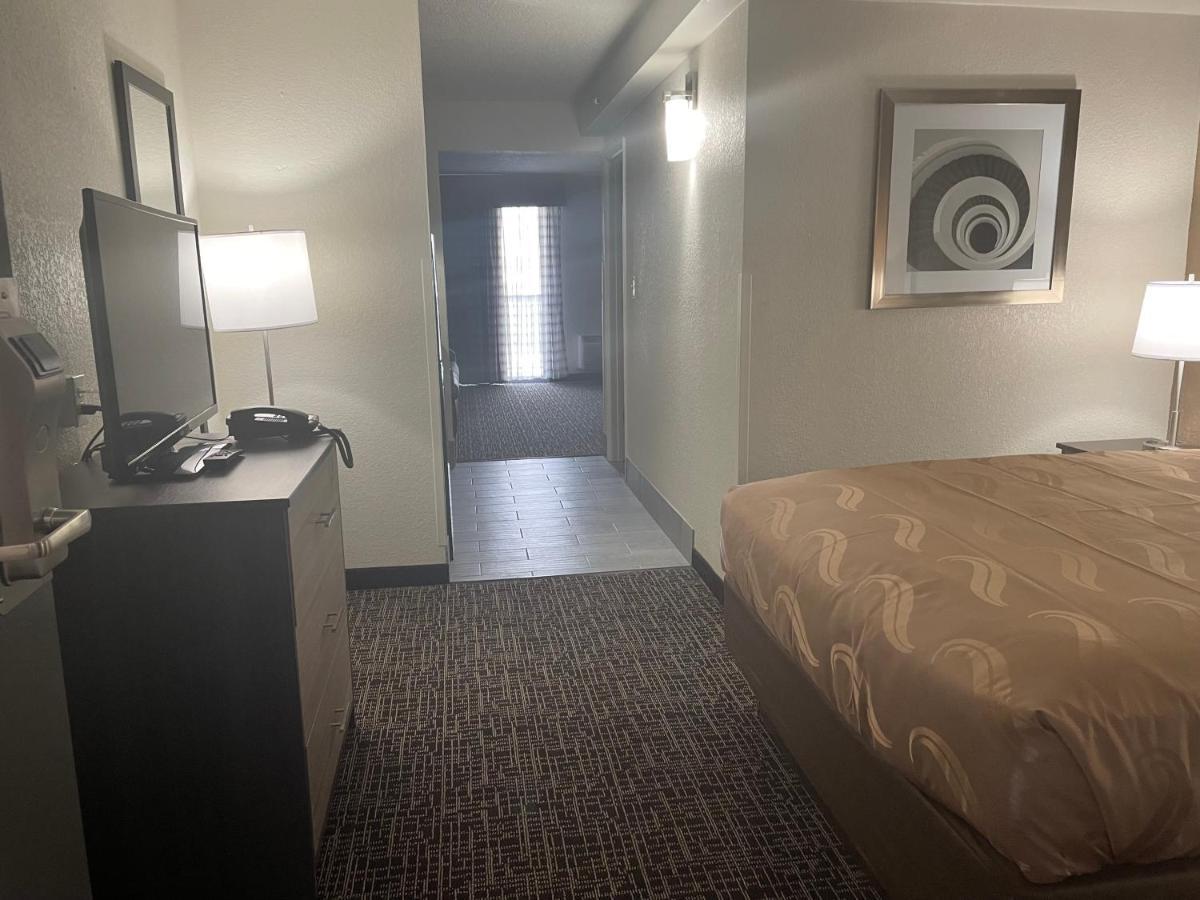 Quality Inn & Suites Spring Lake - Fayetteville Near Fort Bragg Luaran gambar