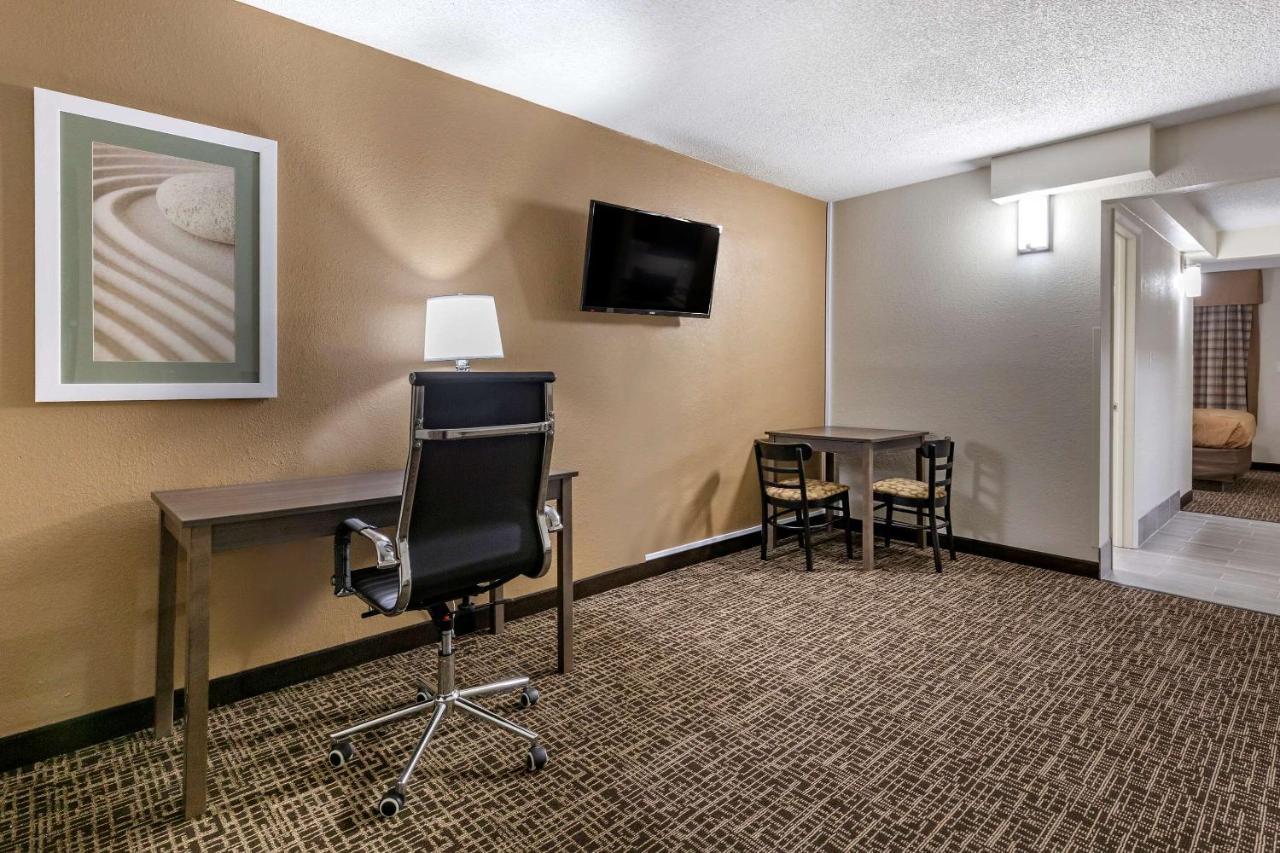 Quality Inn & Suites Spring Lake - Fayetteville Near Fort Bragg Luaran gambar